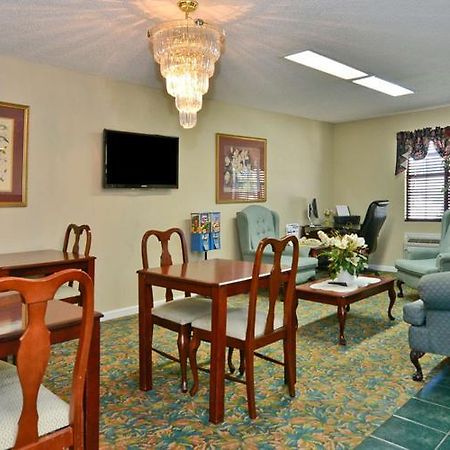 Americas Best Value Inn Hazlehurst Екстериор снимка