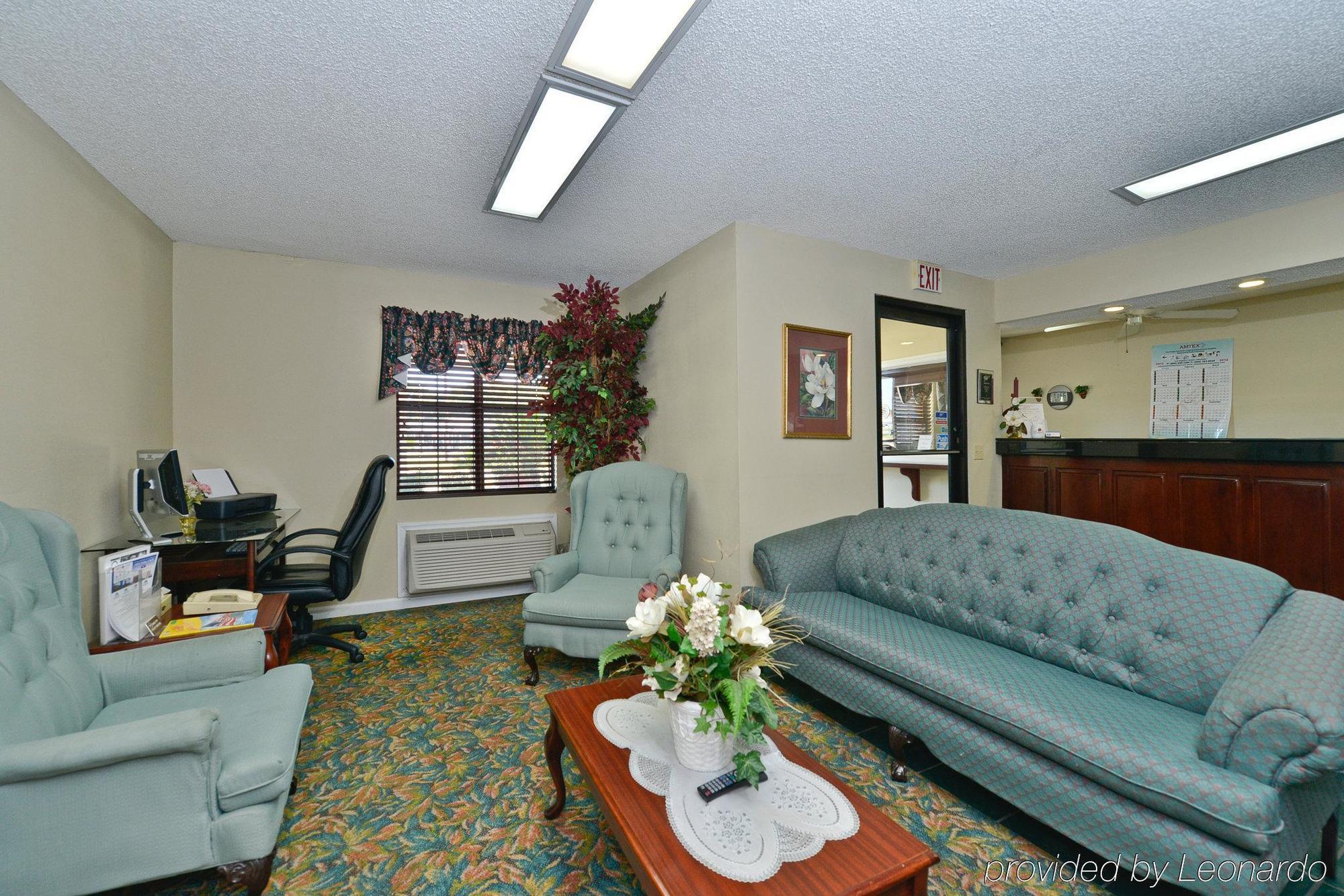 Americas Best Value Inn Hazlehurst Интериор снимка