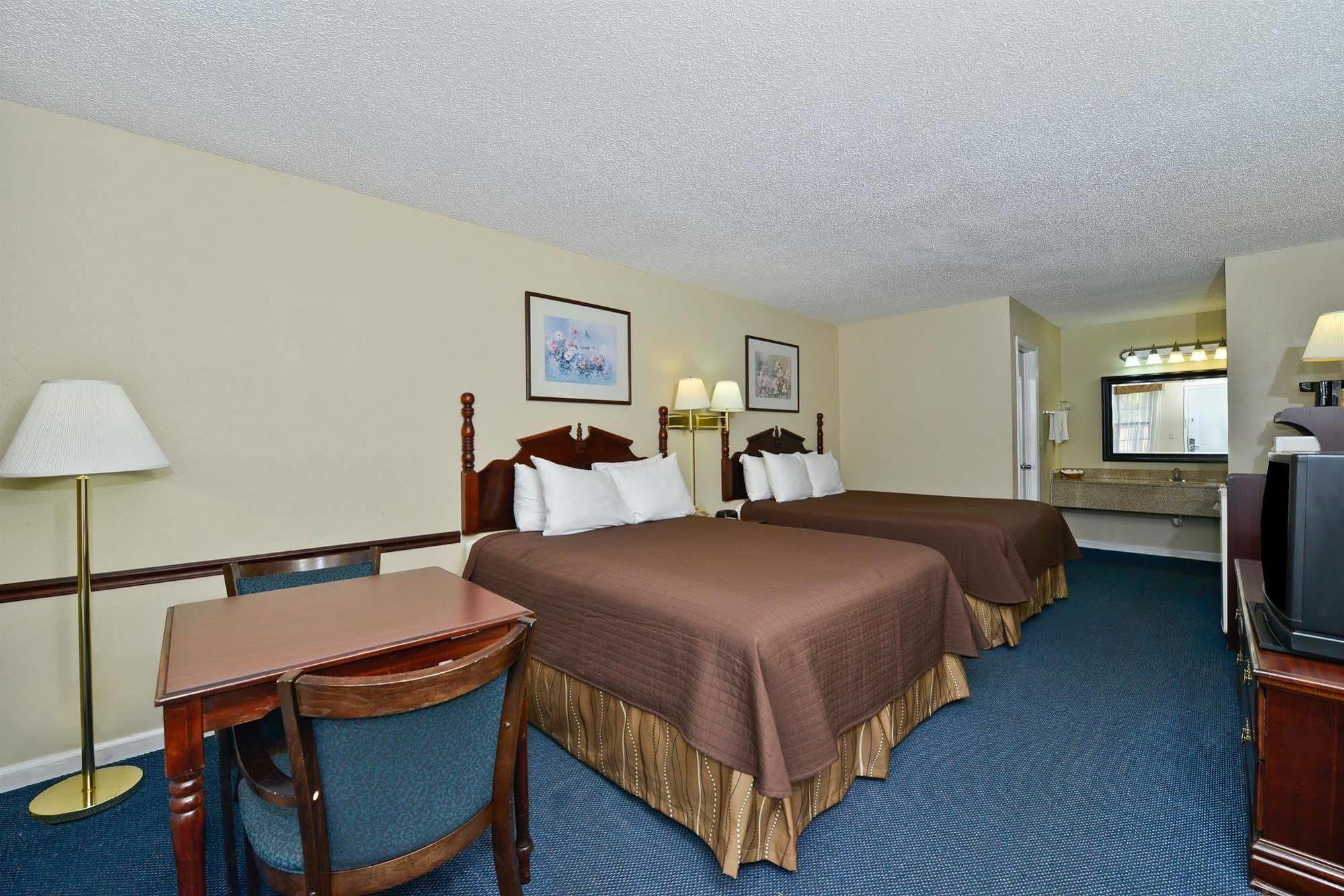 Americas Best Value Inn Hazlehurst Екстериор снимка