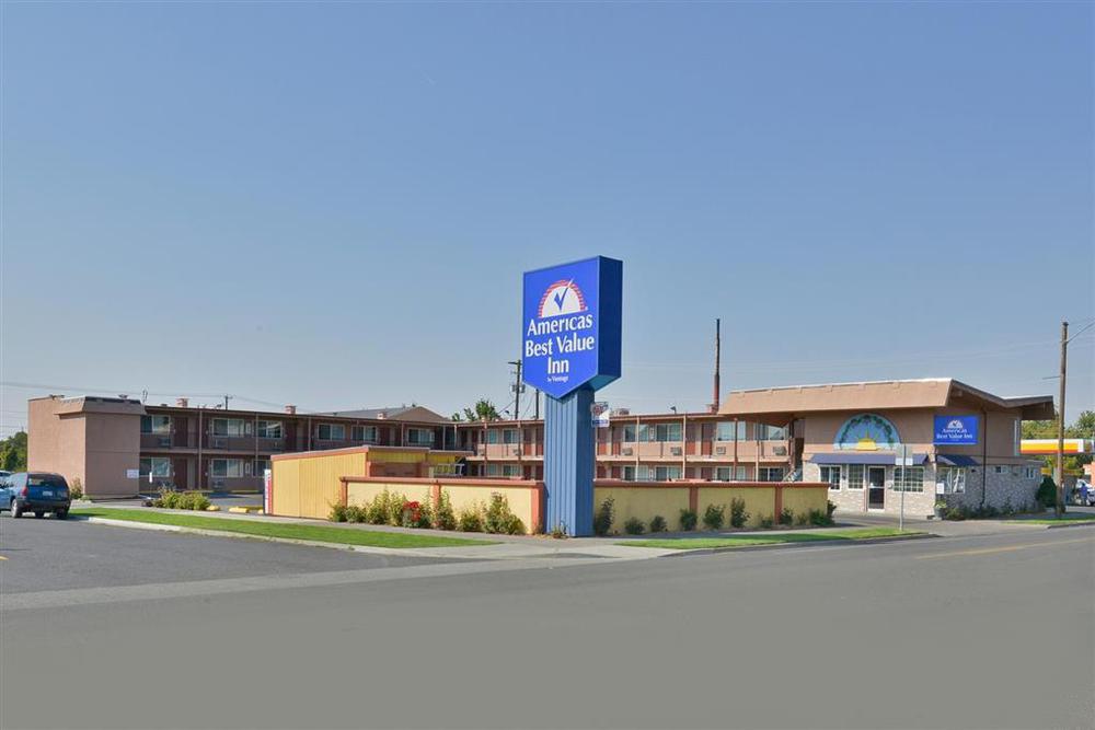 Americas Best Value Inn Hazlehurst Екстериор снимка