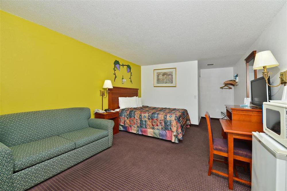 Americas Best Value Inn Hazlehurst Стая снимка