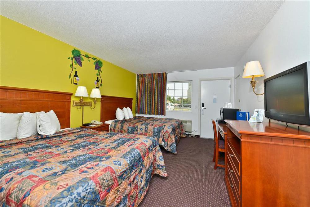 Americas Best Value Inn Hazlehurst Стая снимка